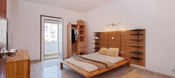 5 bedrooms Apartment in Sants-Montjuic, Spain No. 164743 8