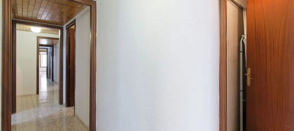 5 bedrooms Apartment in Sants-Montjuic, Spain No. 164743 3