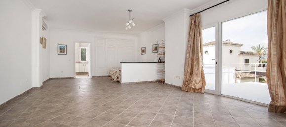 5 bedrooms Villa in Cadiz, Spain No. 139726 26