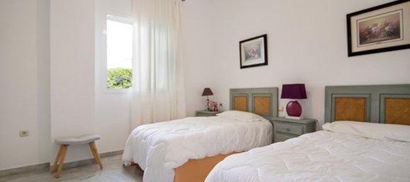 5 bedrooms Villa in Cadiz, Spain No. 139726 9