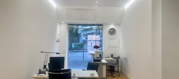 37m² Commercial property in Genoa, Italy No. 35794 10