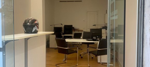 37m² Commercial property in Genoa, Italy No. 35794 2