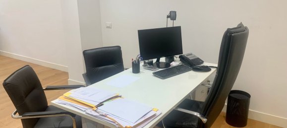 37m² Commercial property in Genoa, Italy No. 35794 12