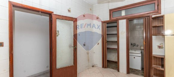 5 bedrooms House in Melilli, Italy No. 357411 3