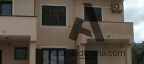 6 rooms Apartment in Sassari, Italy No. 212171 17