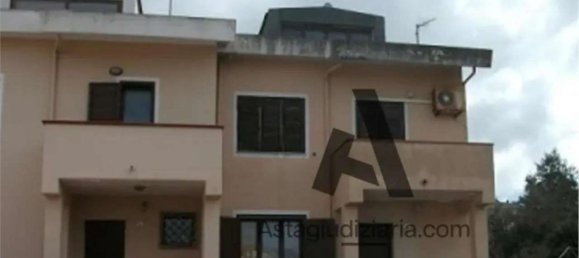 6 rooms Apartment in Sassari, Italy No. 212171 12