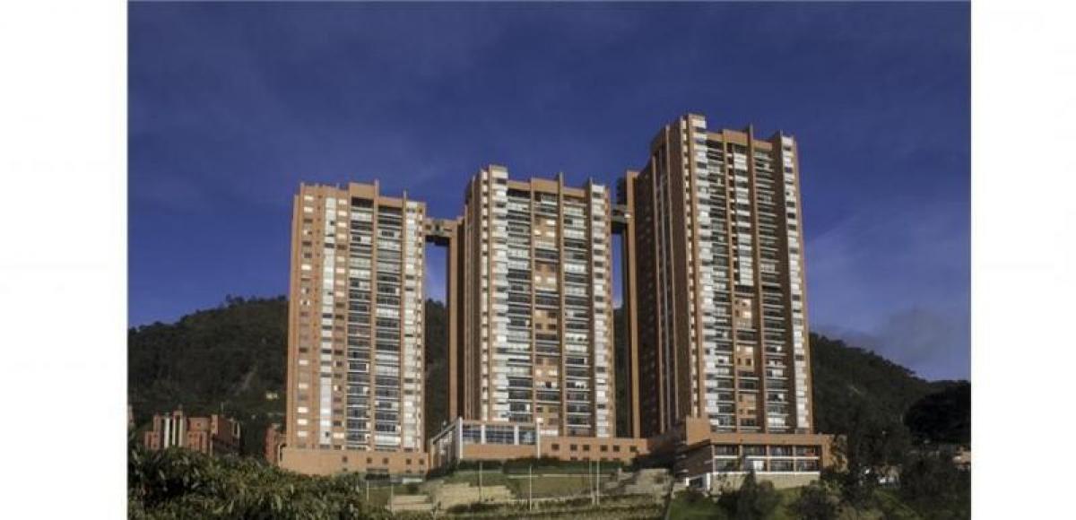 2 bedrooms House in Bogota, Colombia No. 11960