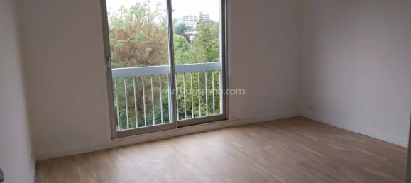 Studio in Nogent-sur-Marne, France No. 184820 2