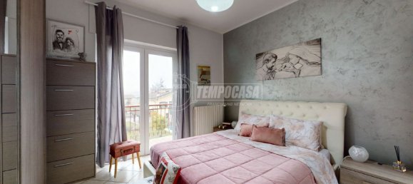 2 Schlafzimmer Wohnung in Santa Vittoria d'Alba, Italy, Nr. 43557 12