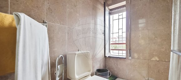 3 bedrooms House in Ermesinde, Portugal No. 16355 18