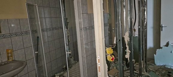 Edificio de 3 dormitorios en Gondrecourt-le-Chateau, France No. 69054 11