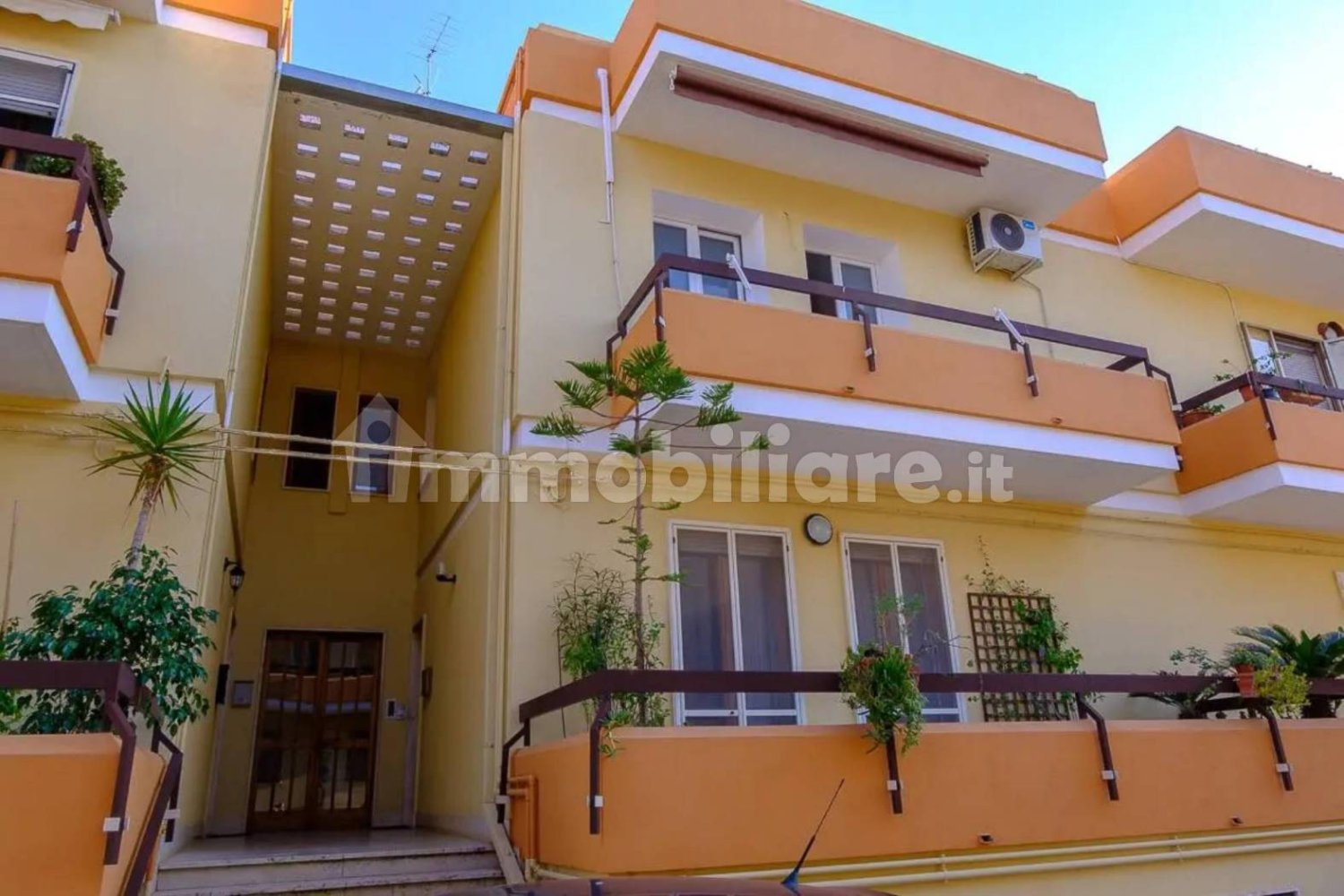 Квартира с 3 спальнями в Alezio, Италия № 84229