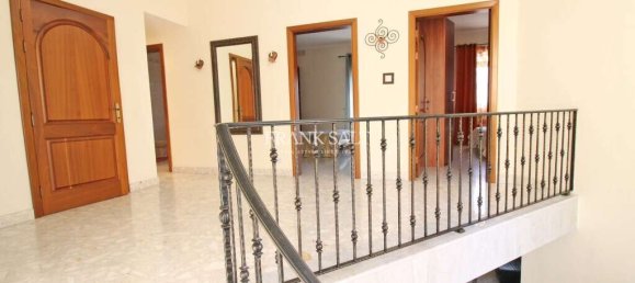 4 bedrooms Villa in Msida, Malta No. 4390 52