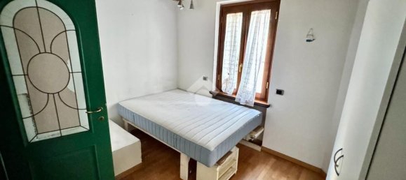 Квартира с 2 комнатами в Крема, Италия № 313847 3