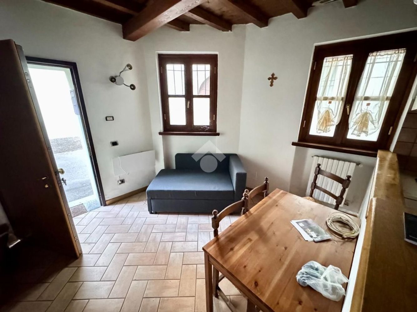 Квартира с 2 комнатами в Крема, Италия № 313847