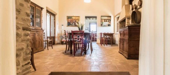 3 bedrooms House in Selci, Italy No. 3582 8