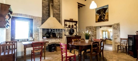 3 bedrooms House in Selci, Italy No. 3582 13