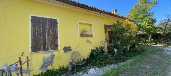 4 Schlafzimmer Haus in Montelabbate, Italy, Nr. 360492 11