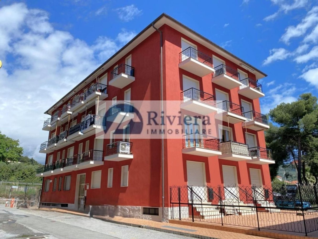 4-Zimmer Wohnung in San Bartolomeo al Mare, Italy, Nr. 286611