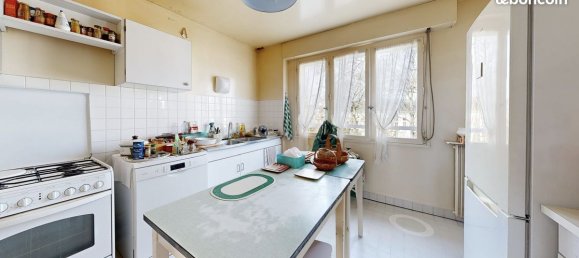 Apartamento de 4 dormitorios en Chantilly, France No. 77561 5