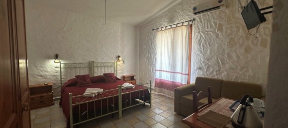 Hotel de 12 dormitorios en Sardinia, Italy No. 318995 16