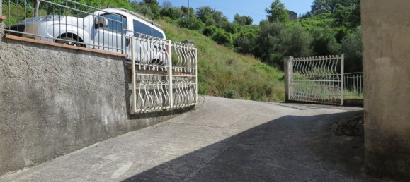 Дом с 8 комнатами в Фивиццано, Италия № 148472 19