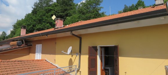 Дом с 8 комнатами в Фивиццано, Италия № 148472 12