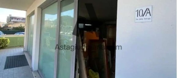 Propriété commerciale à Viareggio, Italy 82m² No. 194257 17