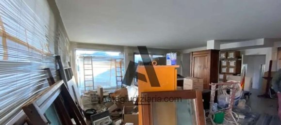 Propriété commerciale à Viareggio, Italy 82m² No. 194257 18