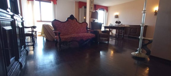 3 bedrooms Apartment in Padua, Italy No. 193343 21