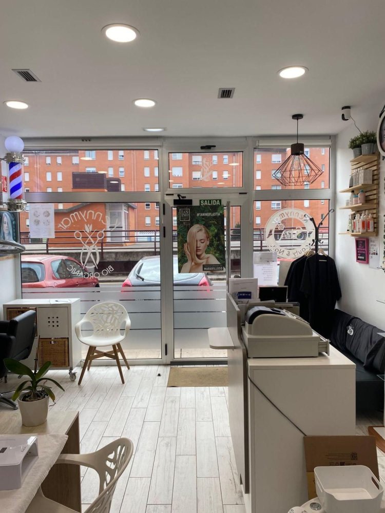 48m² Commercial property in Oviedo, Spain No. 207798