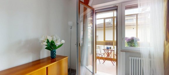 3 bedrooms Apartment in Udine, Italy No. 380253 7