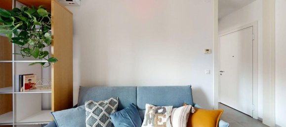 3 bedrooms Apartment in Udine, Italy No. 380253 8