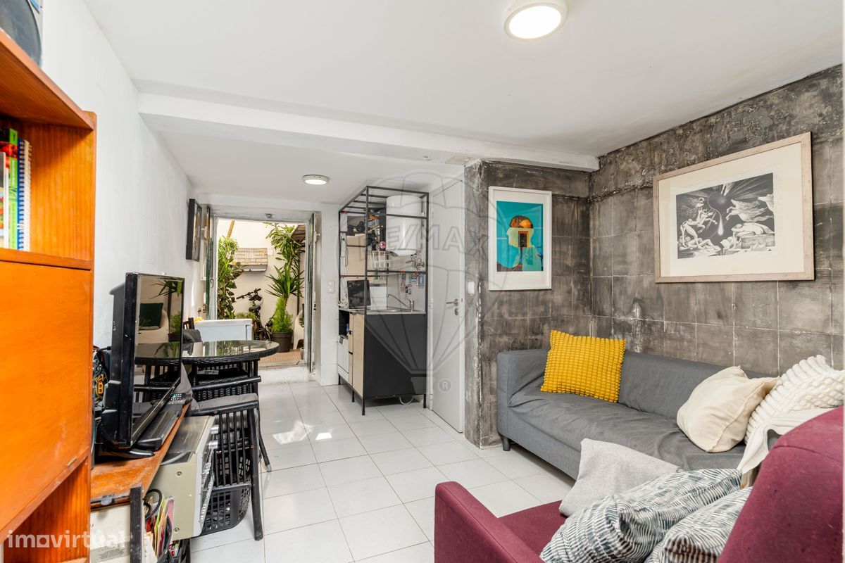 1 bedroom Apartment in Lisbon, Portugal No. 225129
