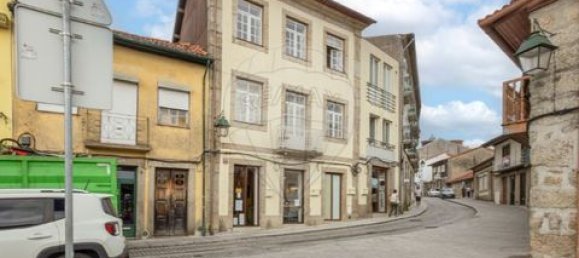 85m² Commercial property in Guimaraes, Portugal No. 195599 2