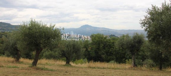 Дом с 3 спальнями в Фолиньяно, Италия № 357683 9