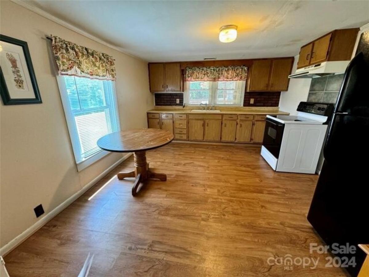 3 Schlafzimmer Haus in Belmont, USA, Nr. 220038