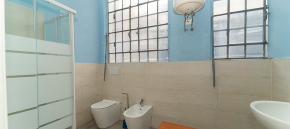 220m² Commercial property in Turin, Italy No. 377906 10