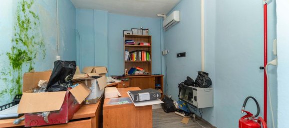 220m² Commercial property in Turin, Italy No. 377906 27