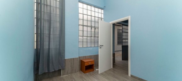 220m² Commercial property in Turin, Italy No. 377906 13