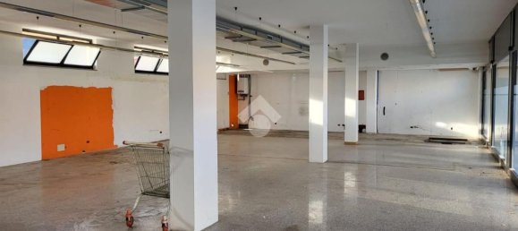 عقار تجاري في Credaro, Italy 268متر مربع رقم 141667 9