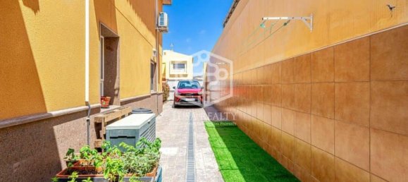 3 bedrooms Villa in Adeje, Spain No. 12235 7