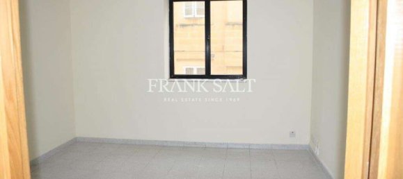 Bureau à Ta' Xbiex, Malta 270m² No. 11875 13