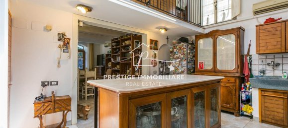 Casa de 4 divisões em Livorno, Italy N.º 222938 25