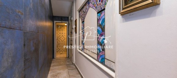 Casa de 4 divisões em Livorno, Italy N.º 222938 54