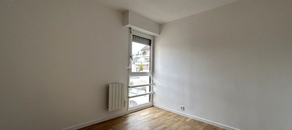 3 chambres Appartement à Champs-sur-Marne, France No. 136710 6