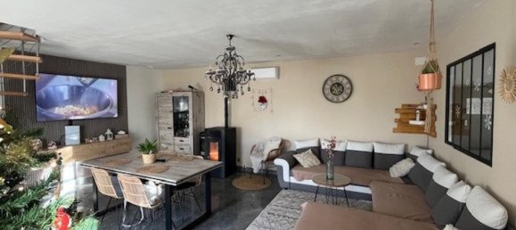 3 Schlafzimmer Villa in Chevennes, France, Nr. 156415 2