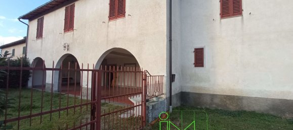 Casa de 13 habitaciónes en Borgo San Lorenzo, Italy No. 107598 4