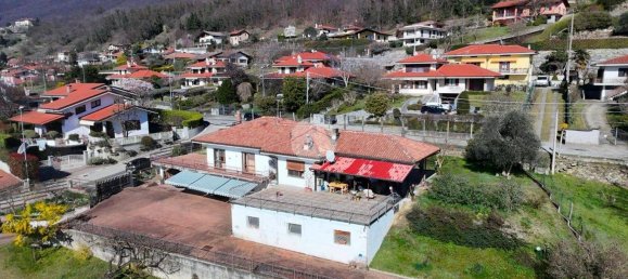 3 bedrooms Villa in Burolo, Italy No. 139027 2