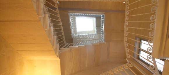 3 bedrooms Townhouse in Senglea, Malta No. 9929 16